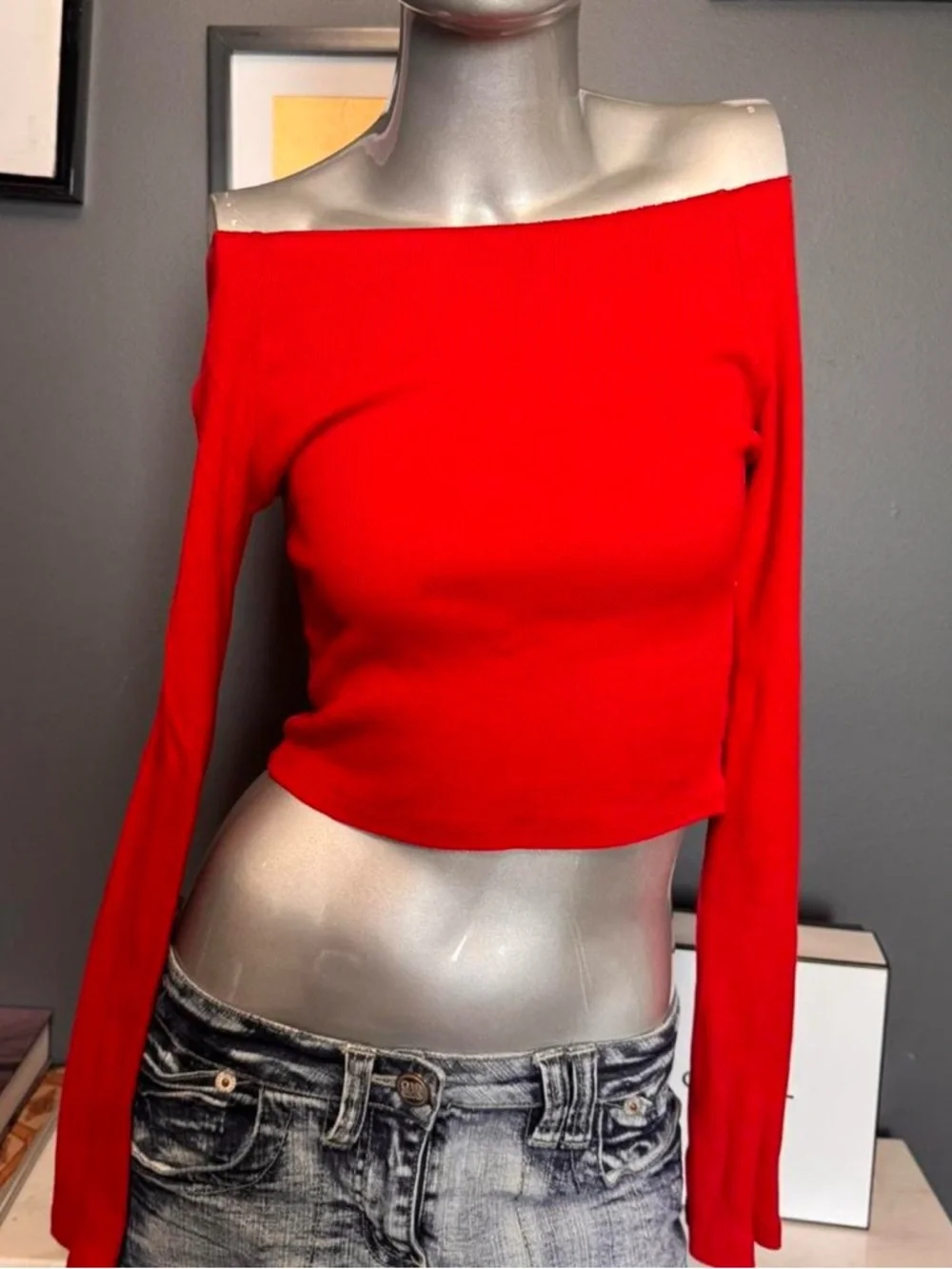 Brandy Melville red off the shoulder long sleeve top - Picture 2 of 5